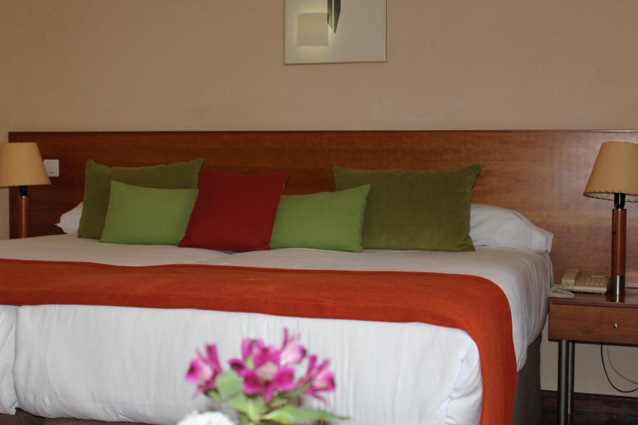 Hotel Escuela Santa Cruz Екстериор снимка
