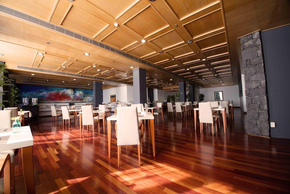 Hotel Escuela Santa Cruz Екстериор снимка