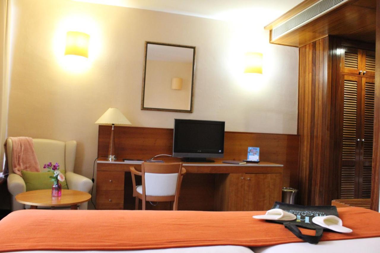 Hotel Escuela Santa Cruz Екстериор снимка